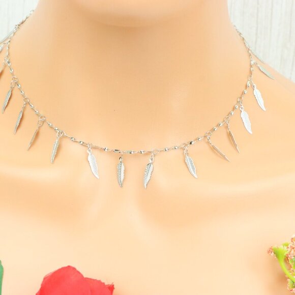 "Minimalist & Elegant Necklace Chain – Perfect for Women & Girls | UNVRC1159 - Picture 6 of 10